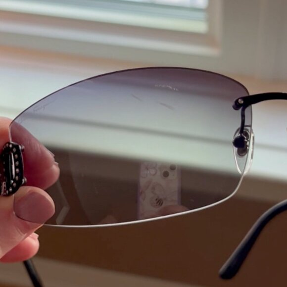 Salvatore Ferragamo Sunglasses - Authentic - Picture 16 of 17